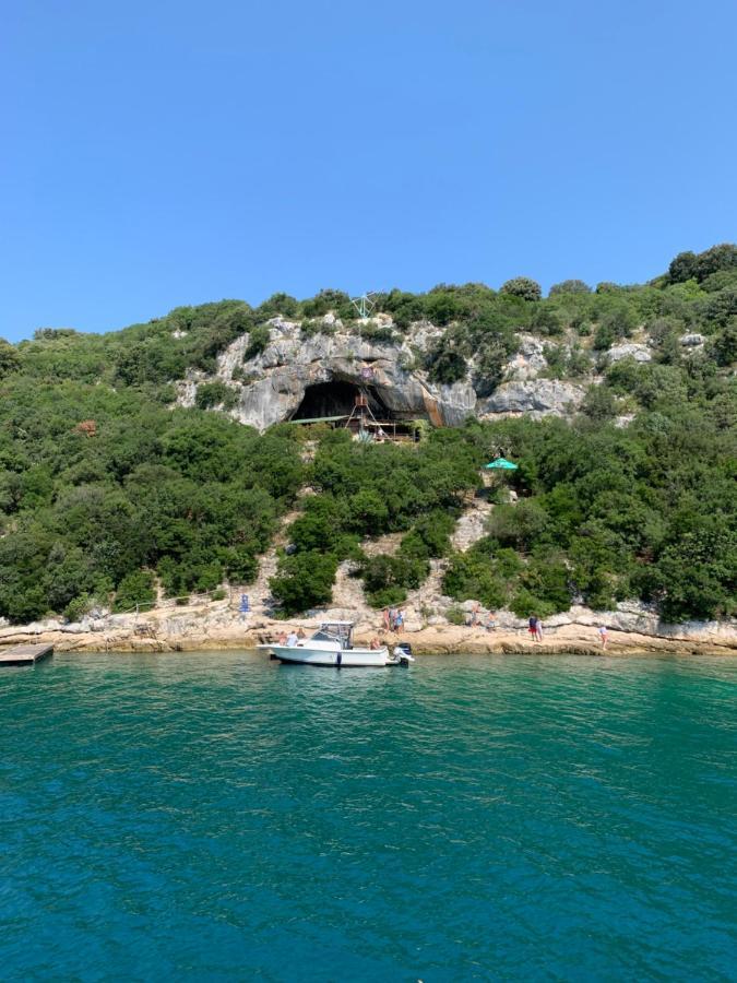 Apartment Creo Loborika Marčana Esterno foto